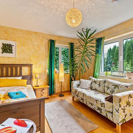 Schoenes Mit Eigenem Bad Гостевой дом