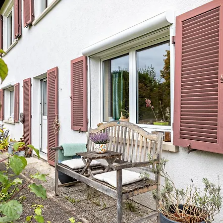 Гостевой дом Schoenes Mit Eigenem Bad Альбштадт